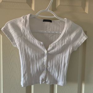 Brandy Melville white zelly bottom up t-shirt